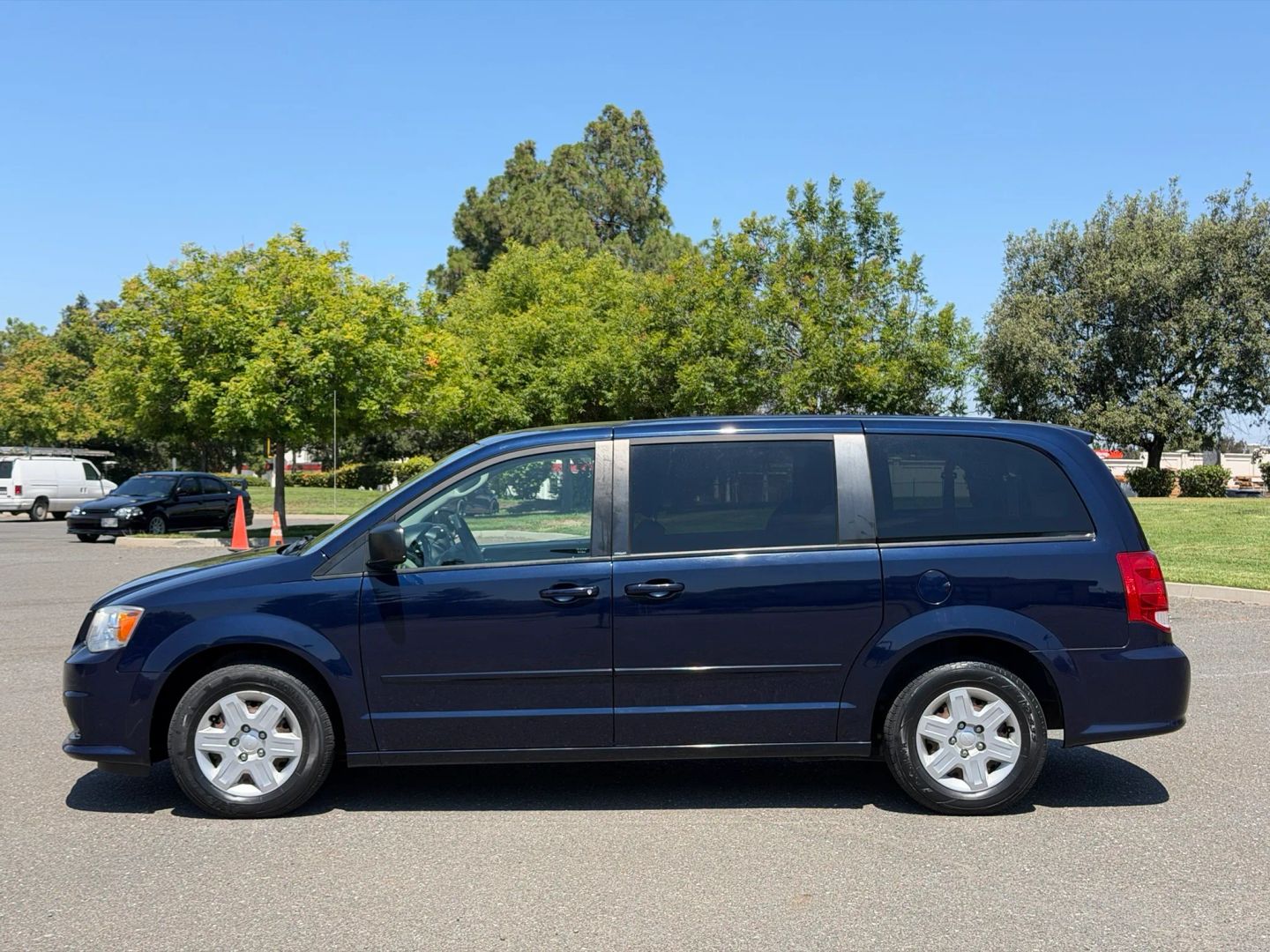 dodge grand caravan 2012 2C4RDGBG6CR359958 image dodge grand caravan 2012 2C4RDGBG6CR359958 image